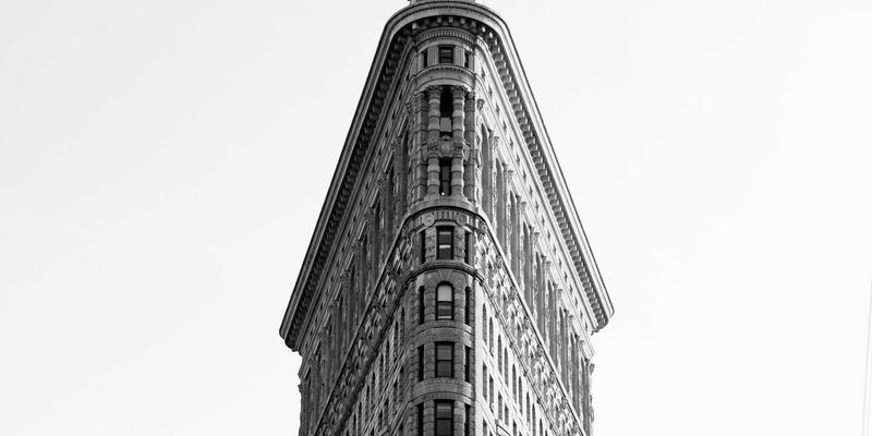 企业管理与培训咨询：驱动组织发展的双引擎