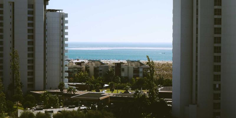 精益管理在企业运营中的应用：迪萨姆培训咨询的实践指南，助力企业减少浪费与提升效率