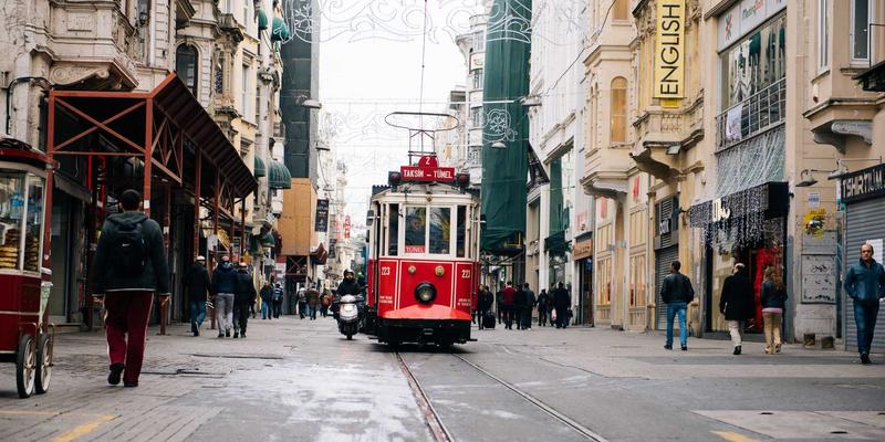 组织发展的核心引擎：迪萨姆模型如何重塑现代企业管理